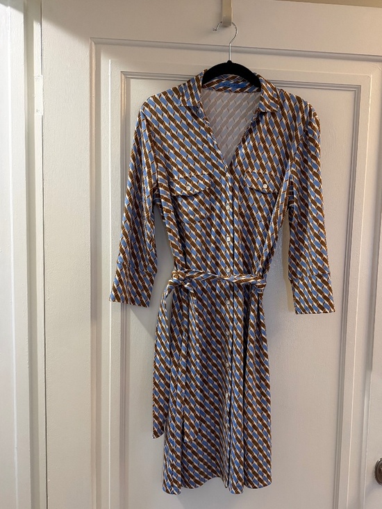 J. McLaughlin Dresses & Skirts - J. McLaughlin Dress sz Small